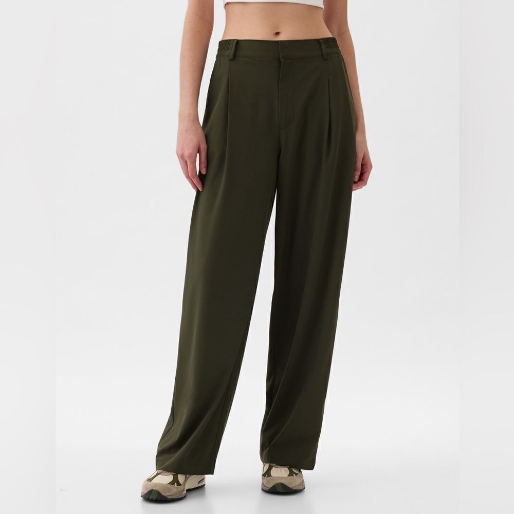 NWT GapFit Runaround Trousers